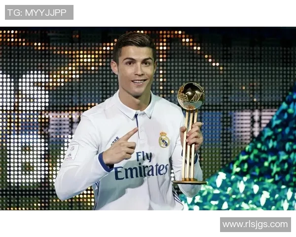 抖音平台上最受欢迎的足球球星是谁他的个人魅力与实力分析